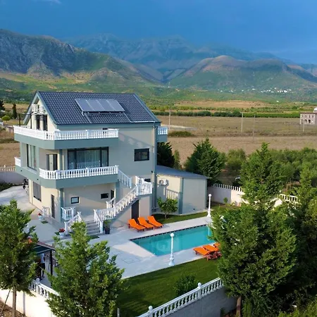Roko Villa